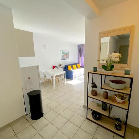 Avec Piscine A 5min De La Apartment